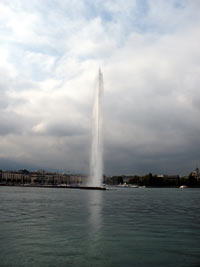 JET DE APA, LAC GENEVA, ELVETIA